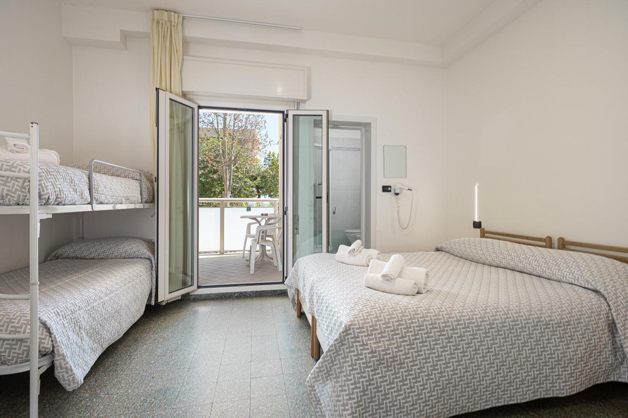 Altamarea Hotel 3*